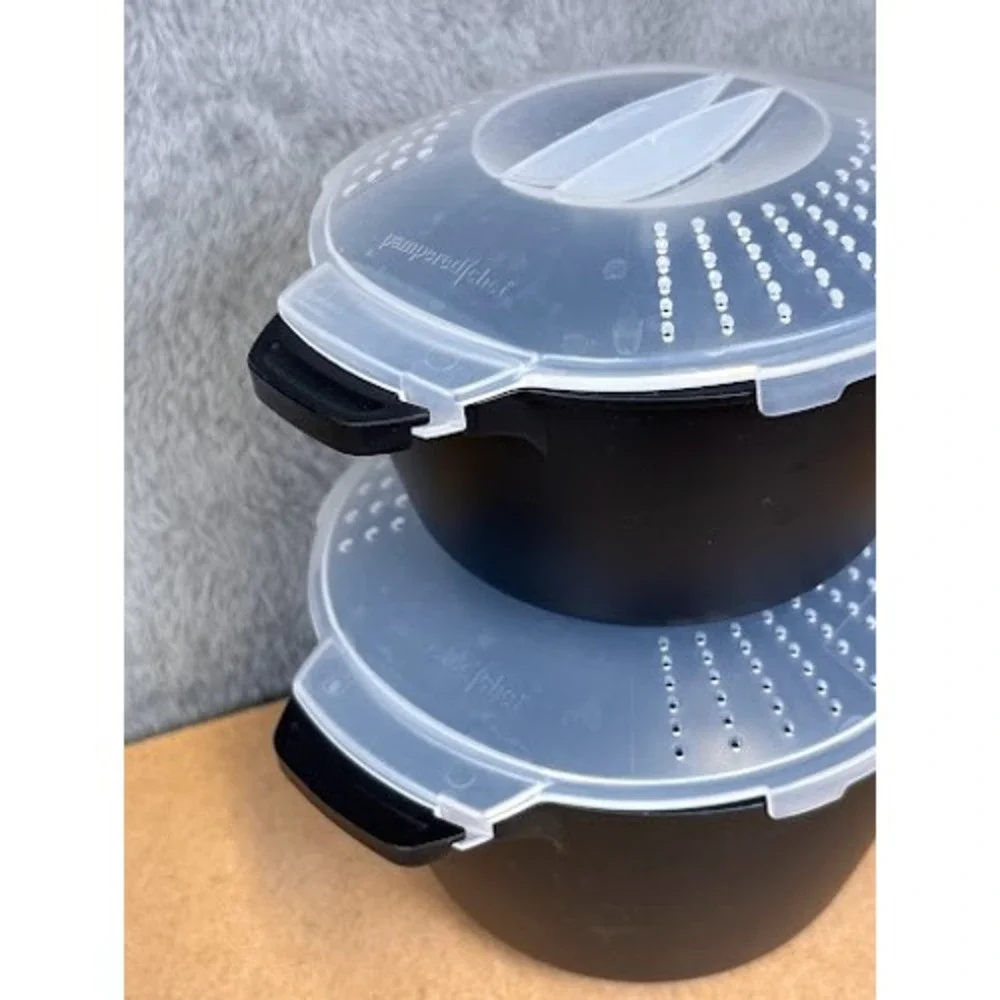 Pampered Chef Micro-Cooker Set 1qt‎ and 2qt Black Microwave Steamer with Lids